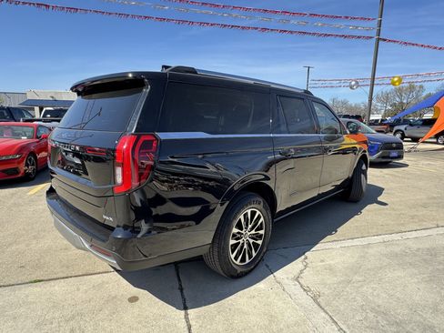 Used 2025 Ford Expedition Max Platinum image 5