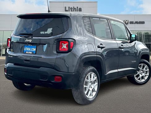 Used 2023 Jeep Renegade Latitude image 23