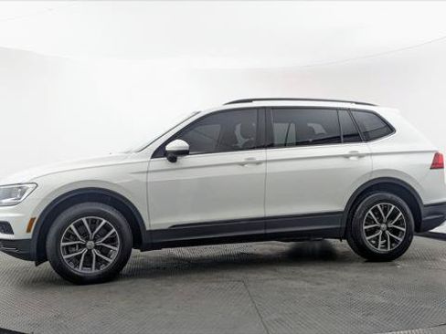 Used 2021 Volkswagen Tiguan S FWD image 3