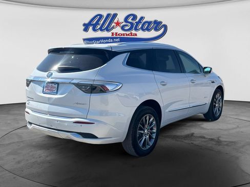 Used 2022 Buick Enclave Avenir FWD image 5