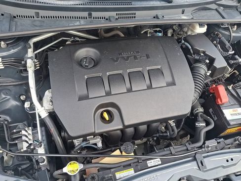Used 2014 Toyota Corolla LE FWD image 28