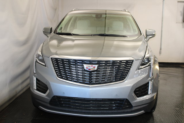 Certified 2024 Cadillac XT5 Premium Luxury AWD/4WD image 3