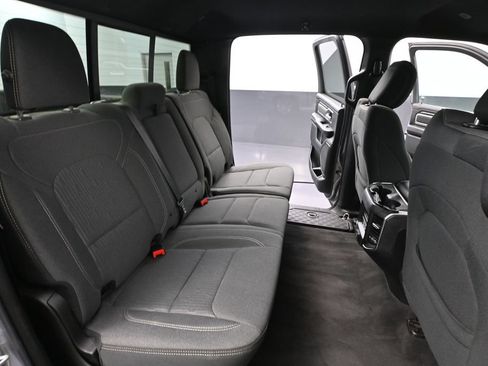 Used 2021 RAM 1500 Big Horn AWD/4WD image 46