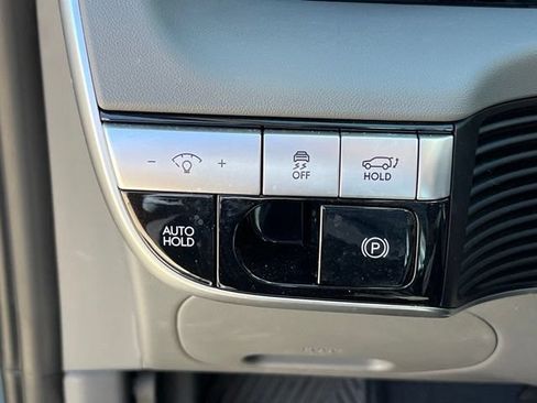 Used 2024 Hyundai Ioniq 5 SEL RWD image 19