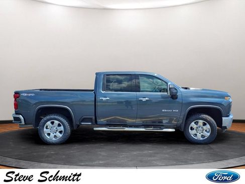 Used 2020 Chevrolet Silverado 2500 LTZ w/ LTZ Convenience Package AWD/4WD image 25