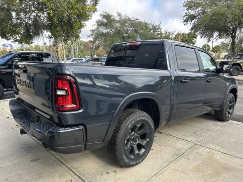 New 2026 RAM 1500 4x4 Crew Cab image 8