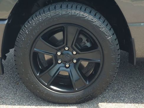 Used 2020 RAM 1500 Big Horn AWD/4WD image 10