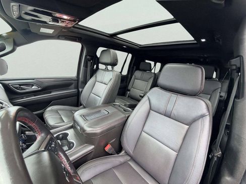 Used 2022 Chevrolet Suburban RST w/ Luxury Package AWD/4WD image 23