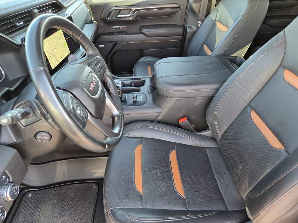 Certified 2023 GMC Sierra 1500 AT4 w/ Technology Package AWD/4WD image 9