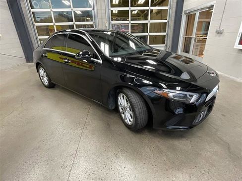 Used 2022 Mercedes-Benz A 220 image 7