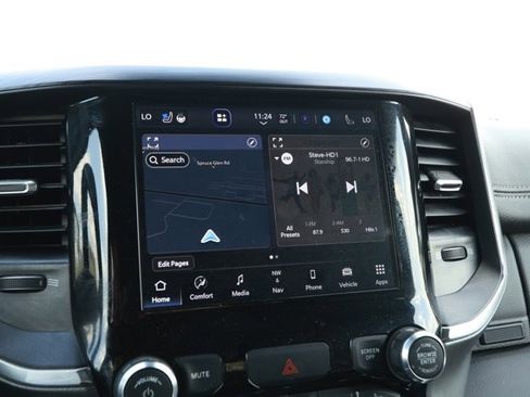 Used 2024 RAM 1500 Laramie image 17