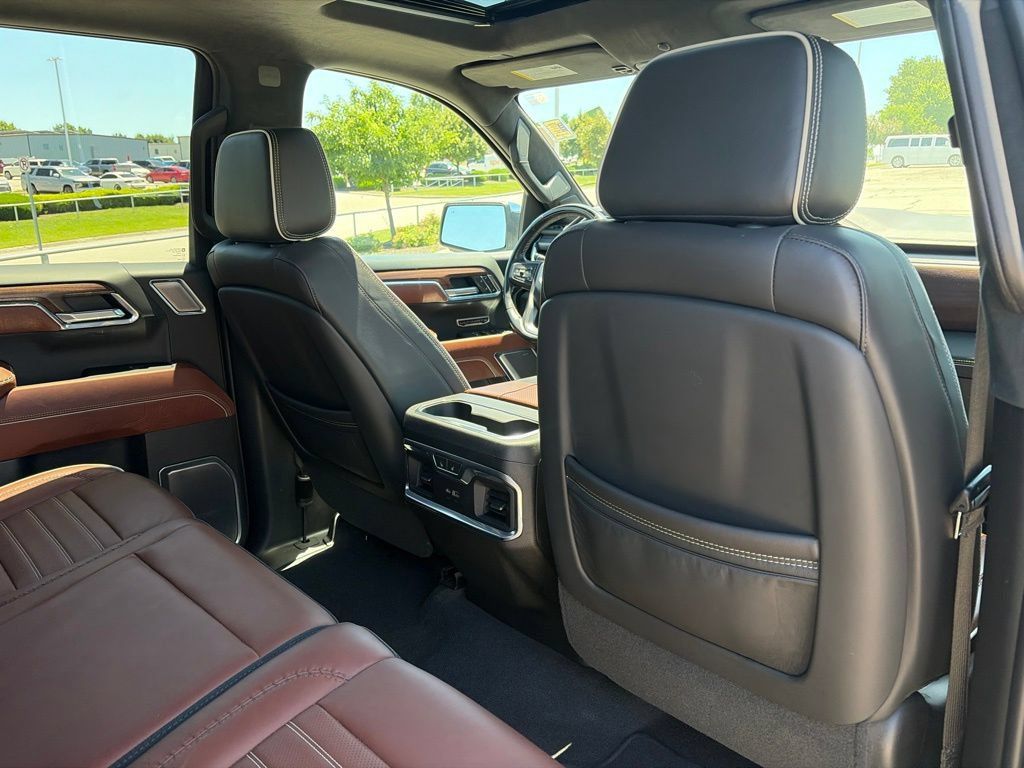 Used 2023 GMC Sierra 1500 Denali Ultimate AWD/4WD image 36