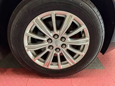 Used 2019 Cadillac XT5 FWD image 44