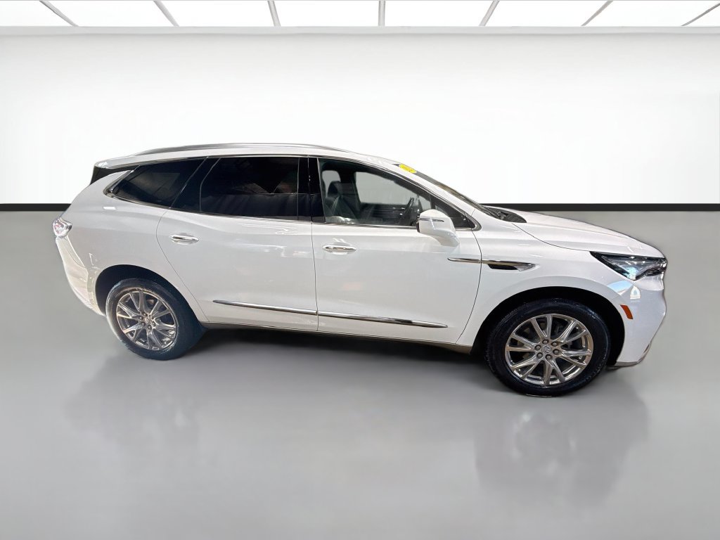 Used 2023 Buick Enclave Essence w/ Experience Buick Package FWD image 5