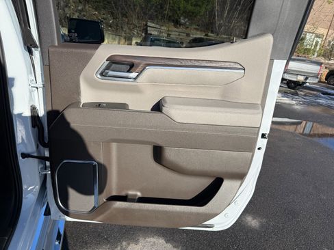 New 2026 GMC Sierra 1500 SLT w/ SLT Premium Package image 21