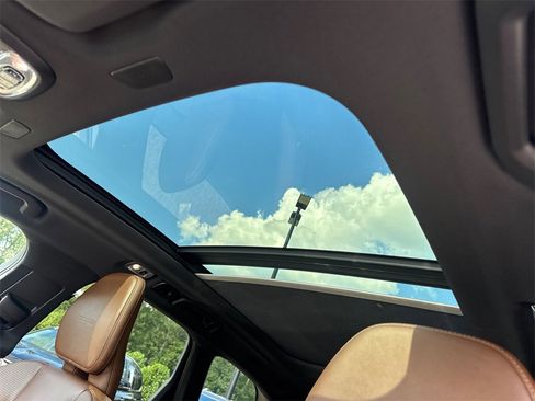 Used 2019 Volvo XC60 T8 Inscription w/ Advanced Package image 32