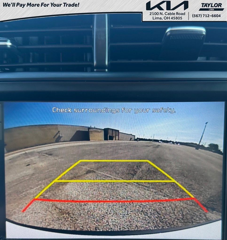 Used 2024 Kia Soul LX w/ Option Group 015 FWD image 6