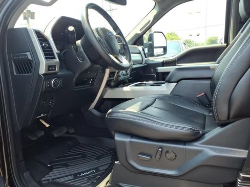 Used 2020 Ford F350 Lariat AWD/4WD image 13