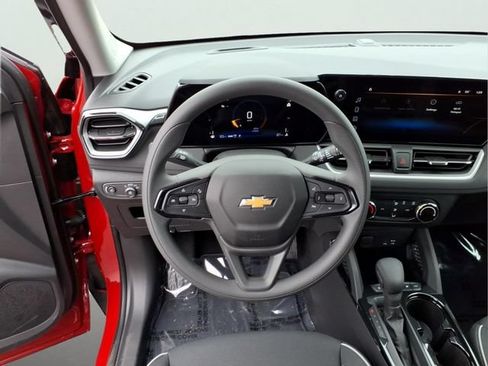 New 2026 Chevrolet TrailBlazer LS w/ LS Convenience Package AWD/4WD image 14