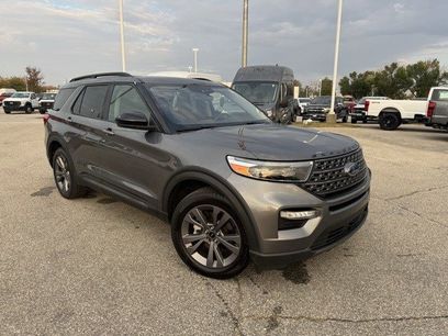 Certified 2022 Ford Explorer XLT w/ Equipment Group 202A