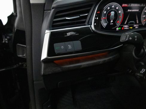 Used 2023 Audi Q8 Premium Plus AWD/4WD image 22