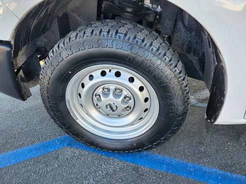 Used 2018 Nissan NV 2500 S RWD image 10