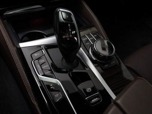 Certified 2022 BMW M550i xDrive M550i xDrive w/ Executive Package image 13