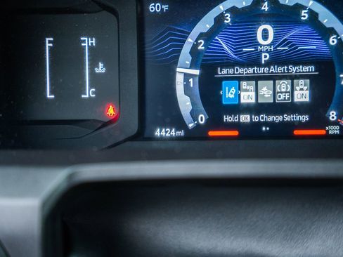 Certified 2025 Toyota Tacoma SR5 image 42