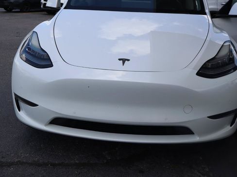 Used 2020 Tesla Model Y Long Range AWD/4WD image 34