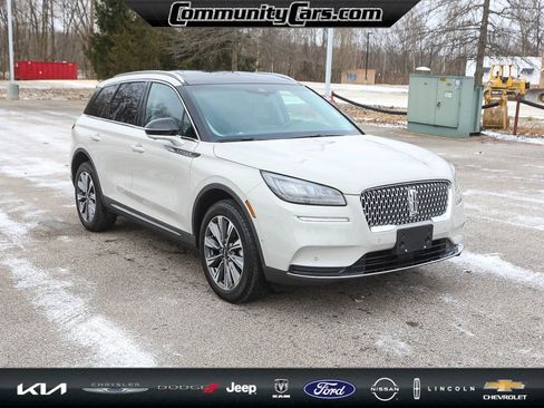 Certified 2022 Lincoln Corsair Reserve w/ Equipment Group 201A image 9