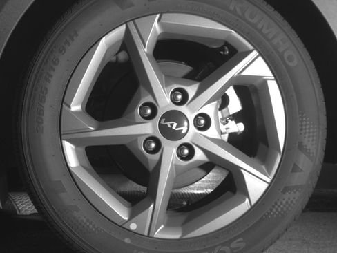 Used 2025 Kia K4 FWD image 14