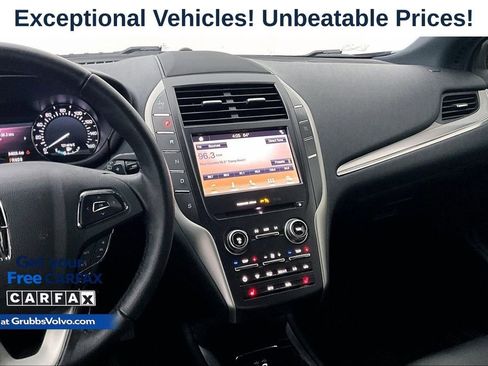 Used 2019 Lincoln MKC Premiere FWD image 7