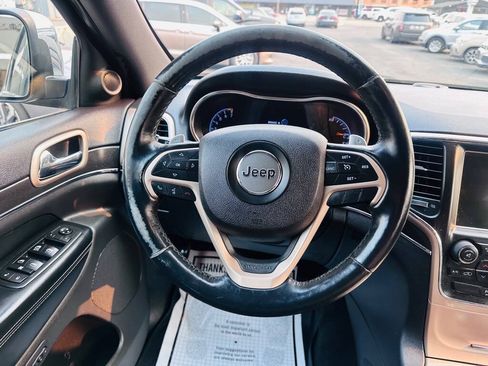 Used 2015 Jeep Grand Cherokee Limited w/ Luxury Group II AWD/4WD image 11