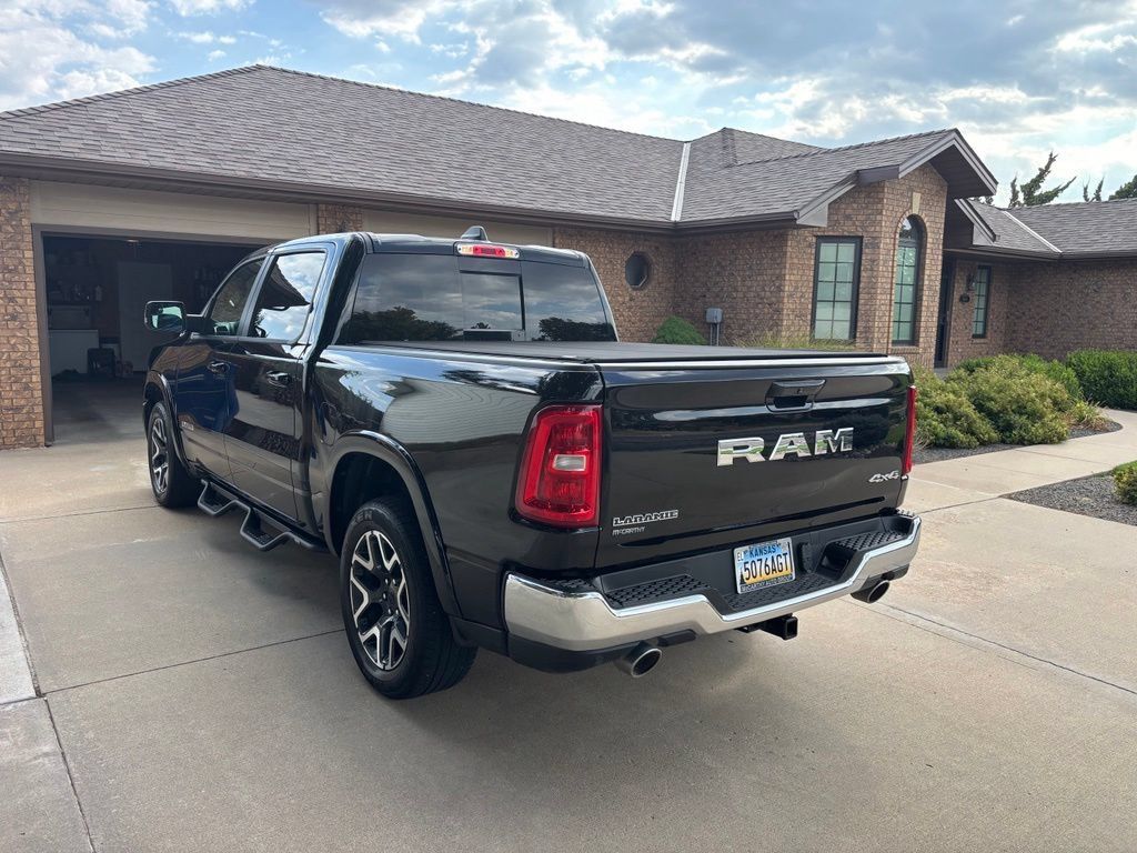 Used 2025 RAM 1500 Laramie AWD/4WD image 4