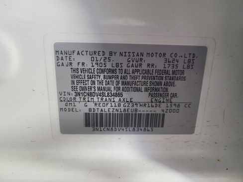 Used 2025 Nissan Versa S w/ Trunk Package image 33