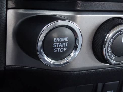 Used 2023 Toyota Tacoma SR5 AWD/4WD image 23