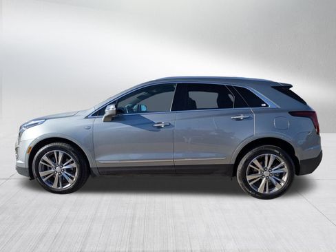 Used 2025 Cadillac XT5 Premium Luxury image 3