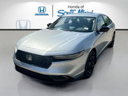 New 2025 Honda Accord SE image 3