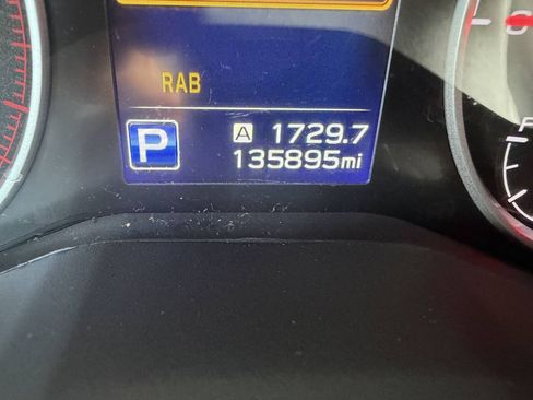 Used 2021 Subaru Ascent Premium w/ Convenience Package AWD/4WD image 11