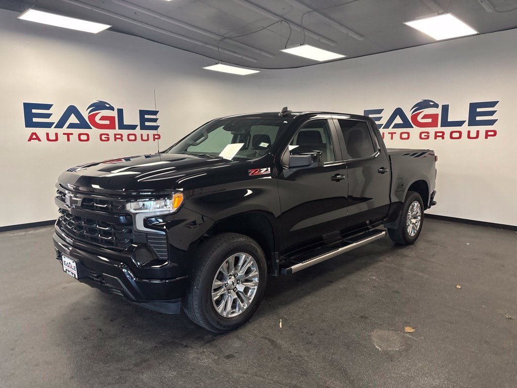 Used 2022 Chevrolet Silverado 1500 RST AWD/4WD image 6