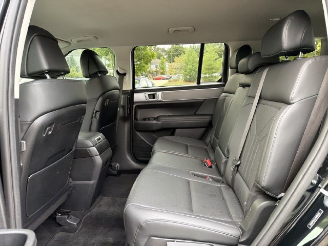 Used 2026 Hyundai Santa Fe SEL AWD/4WD image 13