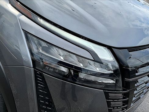 New 2026 Nissan Pathfinder SL AWD/4WD image 8