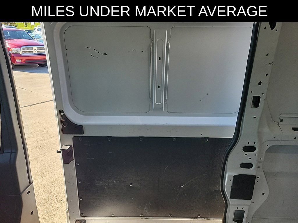 Used 2025 RAM ProMaster 2500 w/ Convenience Group FWD image 12