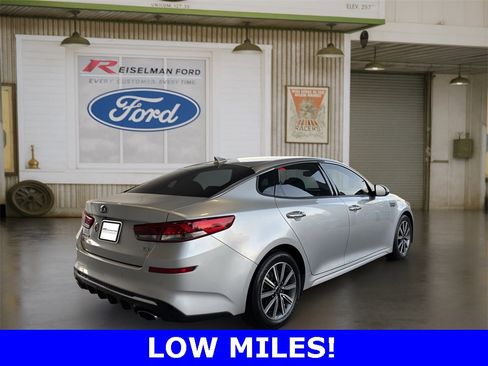 Used 2019 Kia Optima EX image 6