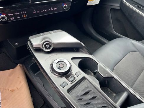 Certified 2024 Kia EV6 Light image 18