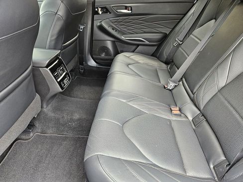 Used 2022 Toyota Avalon Limited FWD image 23
