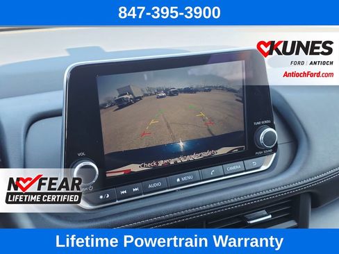 Used 2025 Nissan Rogue SV image 44