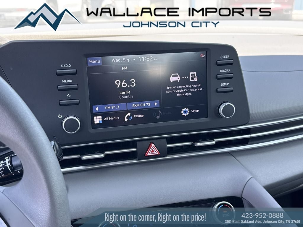 Used 2023 Hyundai Elantra SEL w/ Cargo Package FWD image 21