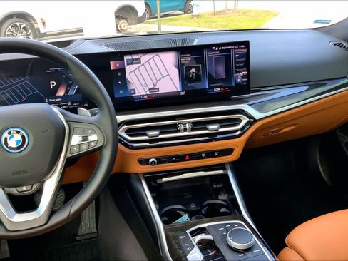 Used 2023 BMW 330e w/ Premium Package image 6