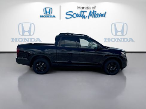 New 2026 Honda Ridgeline Black Edition image 8